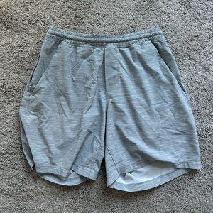 Lululemon men’s shorts grey